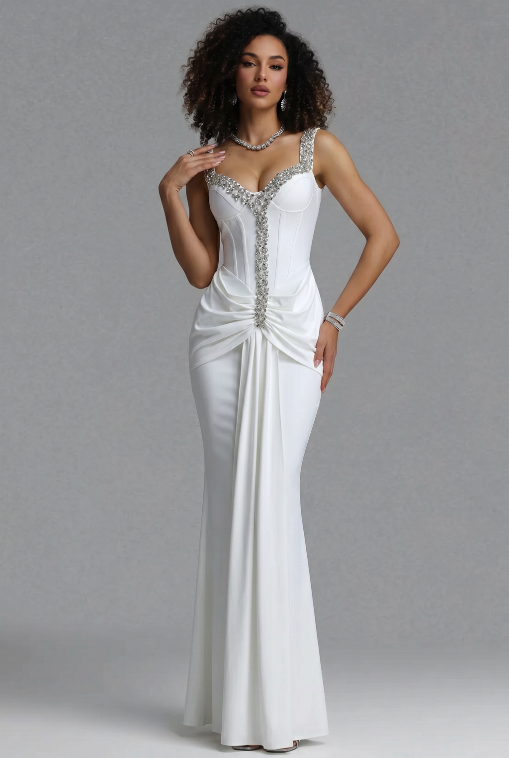 Robe de Soirée Longue Sirène Blanche Ornée de Strass – Bustier Corset