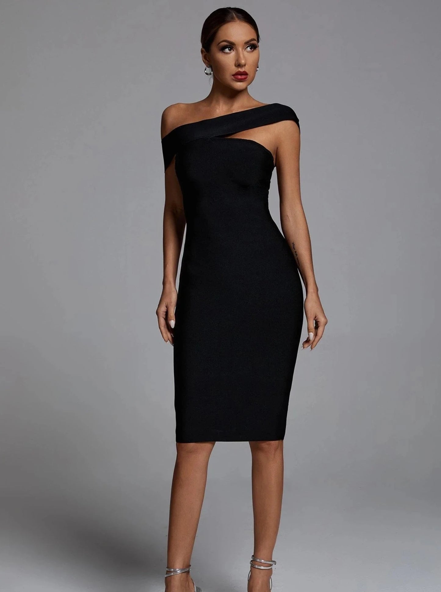 Afare Off-the-Shoulder Prestige Cocktail Bandage Dress